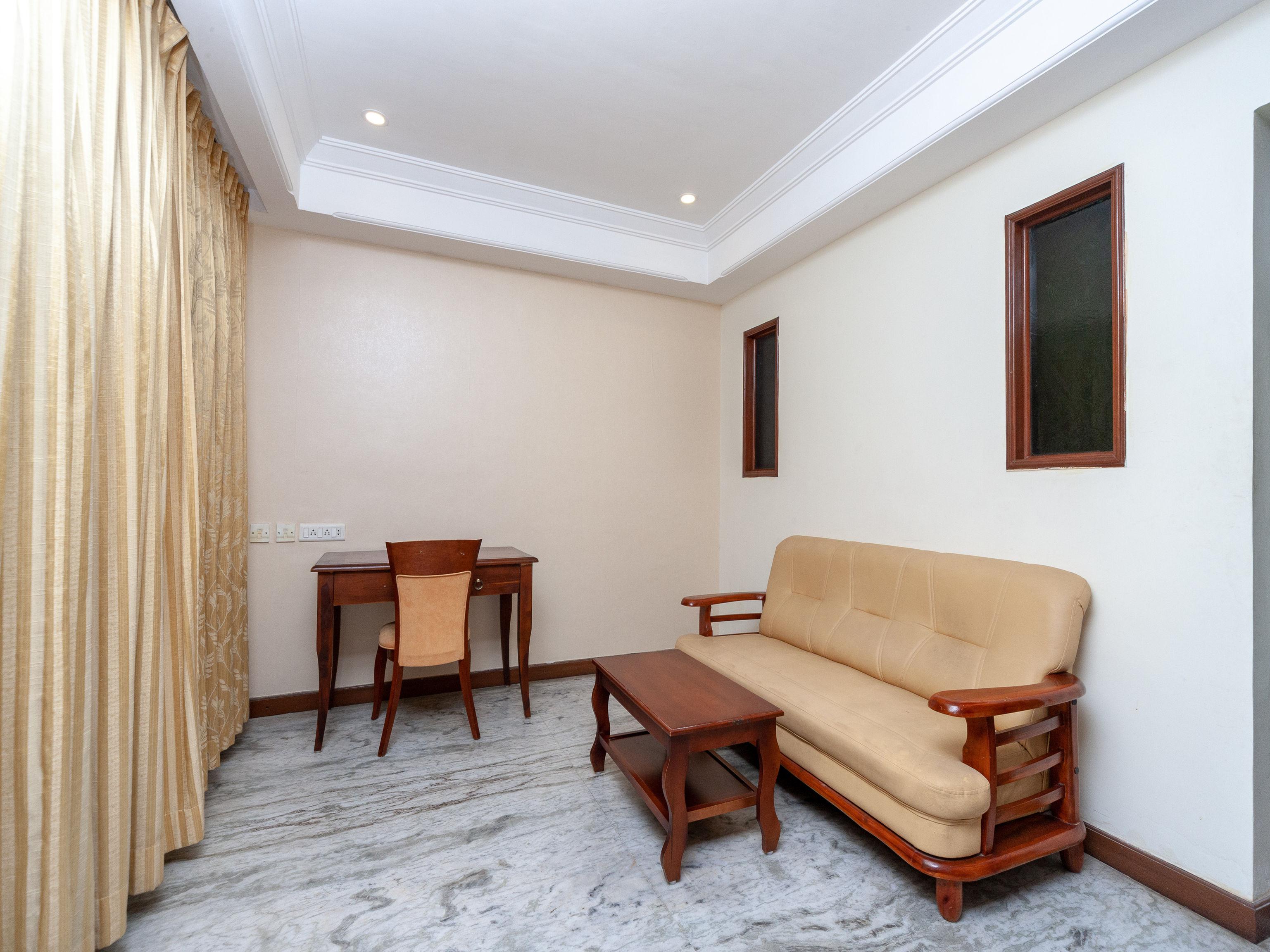 Capital O 6229 Ilara Hotels And Resorts Siruseri Εξωτερικό φωτογραφία