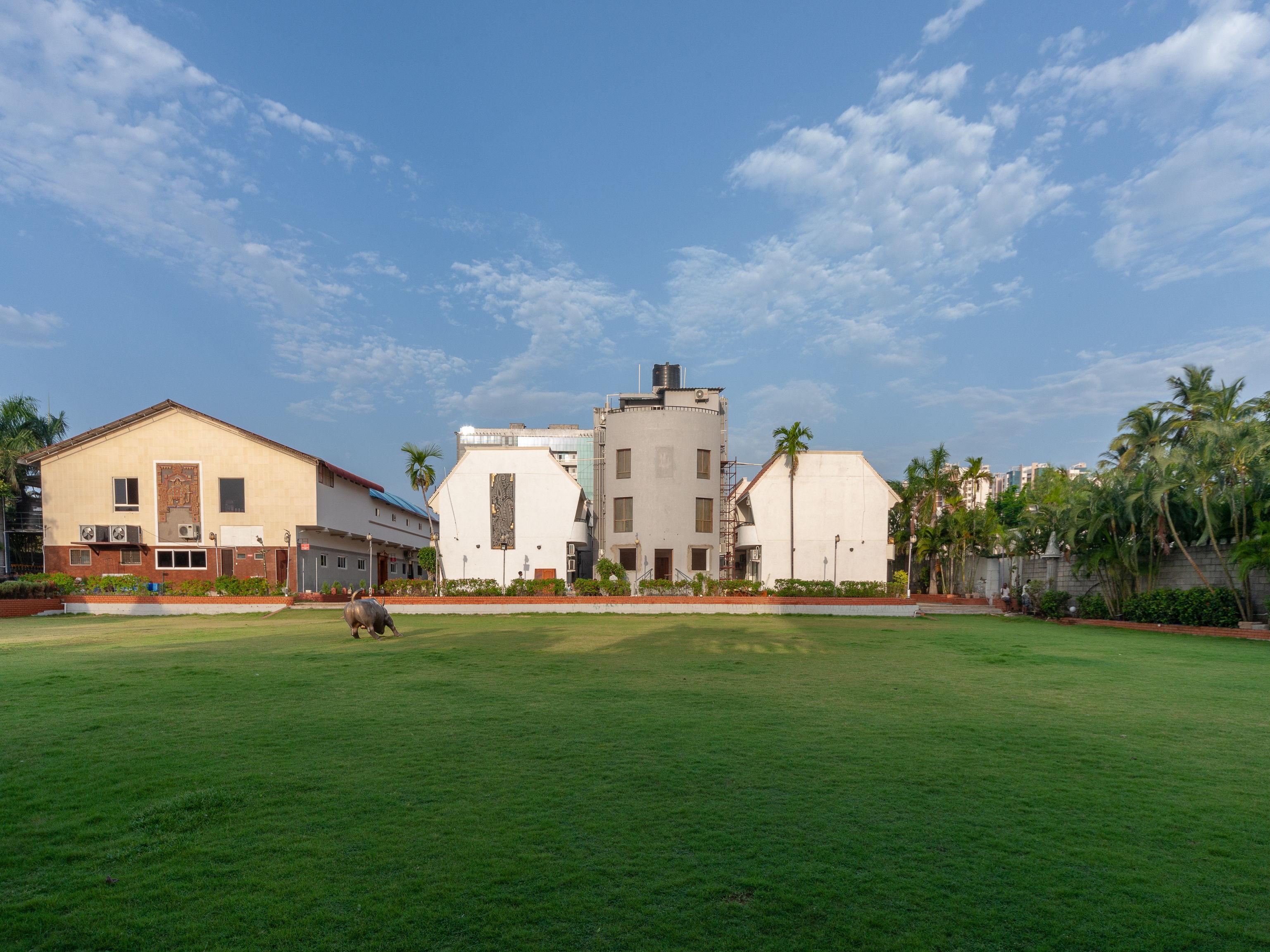 Capital O 6229 Ilara Hotels And Resorts Siruseri Εξωτερικό φωτογραφία