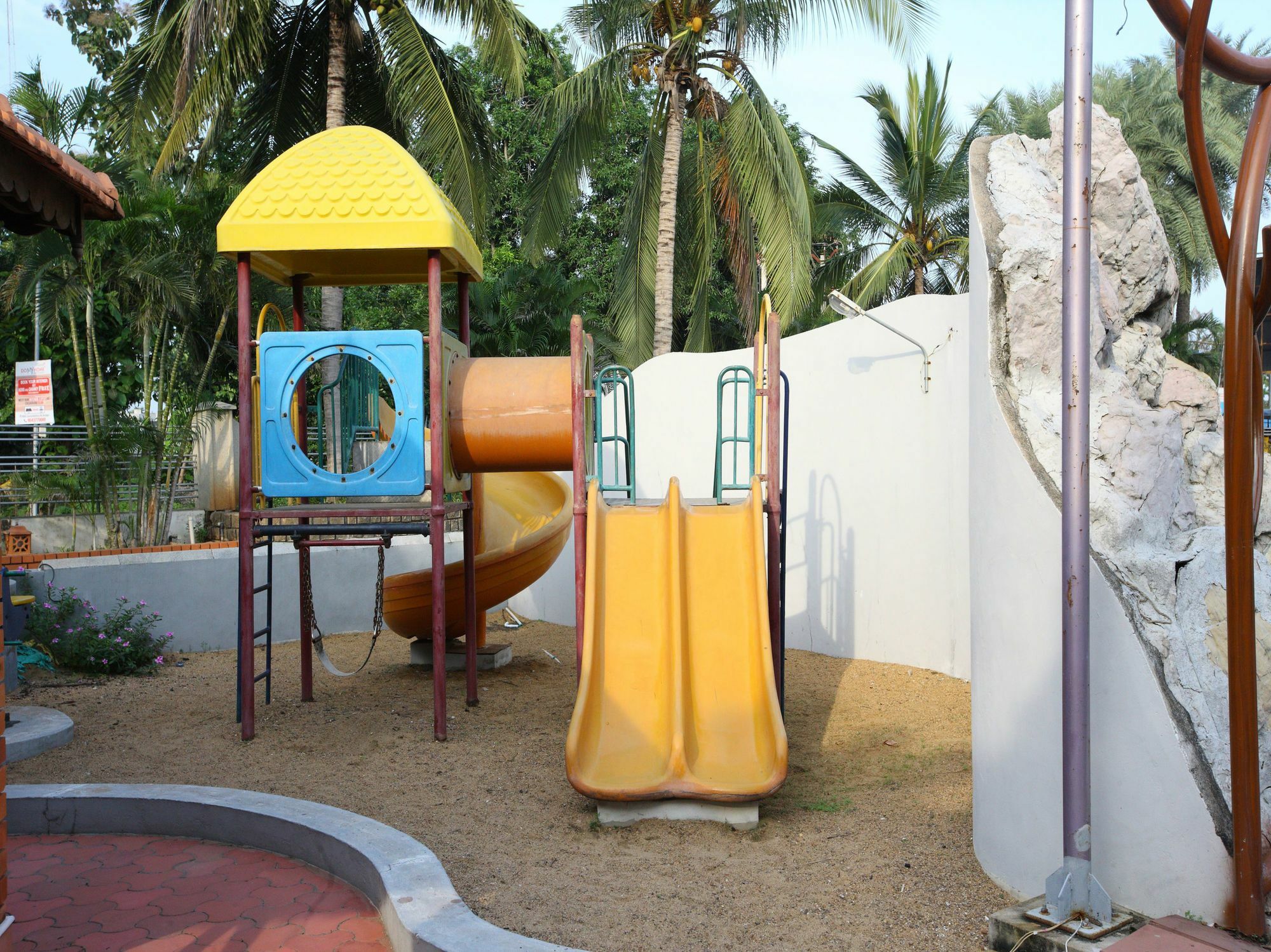 Capital O 6229 Ilara Hotels And Resorts Siruseri Εξωτερικό φωτογραφία