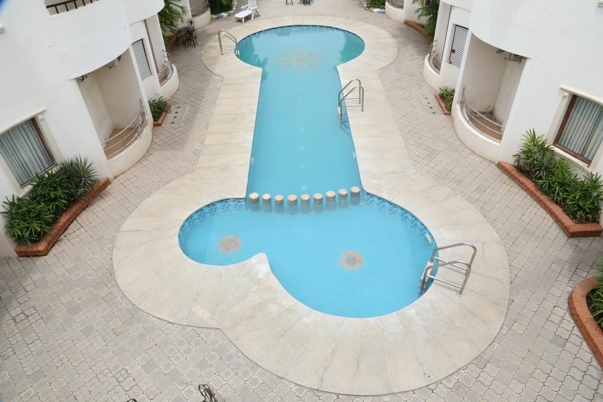 Capital O 6229 Ilara Hotels And Resorts Siruseri Εξωτερικό φωτογραφία